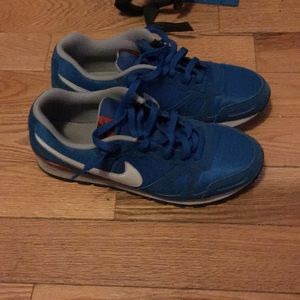 Nike waffle trainers